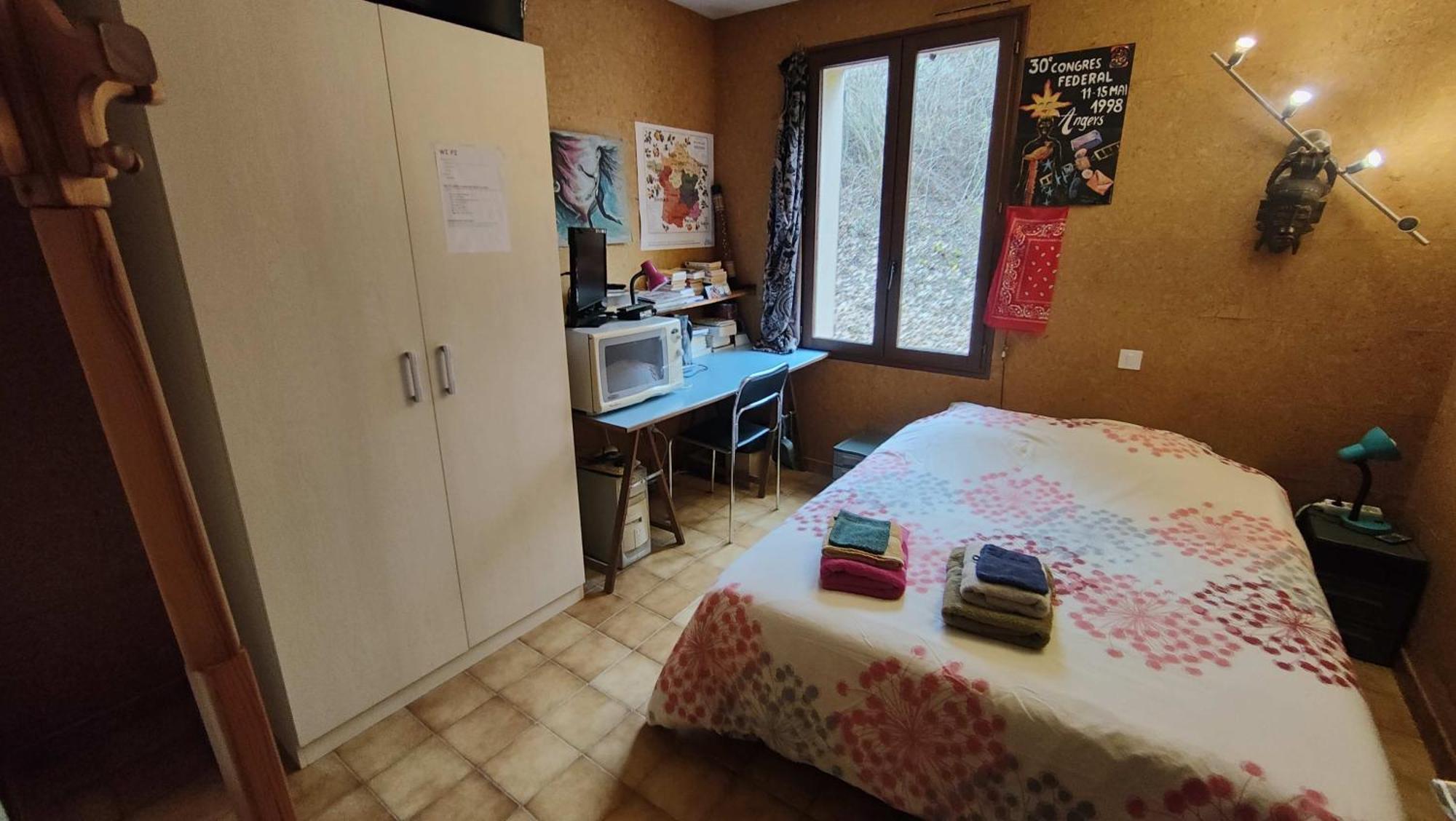 Chambre Dans Villa Le Chaffaut-Saint-Jurson Extérieur photo